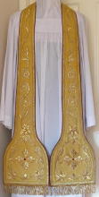 Cloth of Gold Preaching Stole